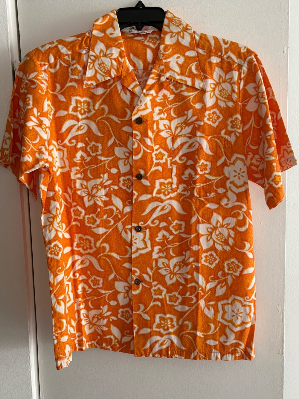 Men’s Vintage Hawaiian Shirt